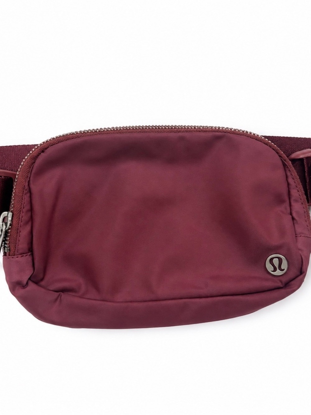 Lululemon On the Beat Belt Bag 4.5L Mauve Burgundy